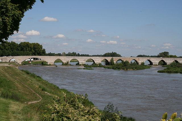 Beaugency/immobilier/CENTURY21 Néré Immobilier/Beaugency pont