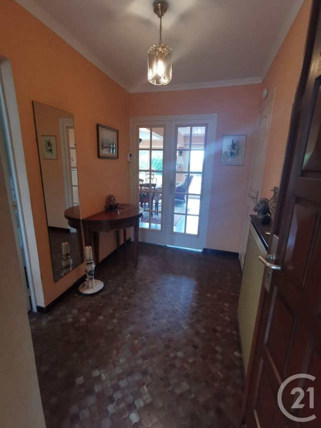 Appartement F3 à vendre - 4 pièces - 84.03 m2 - BEAUGENCY - 45 - CENTRE - Century 21 Néré Immobilier Appartement F3 à vendre - 4 pièces - 84.03 m2 - BEAUGENCY - 45 - CENTRE - Century 21 Néré Immobilier
