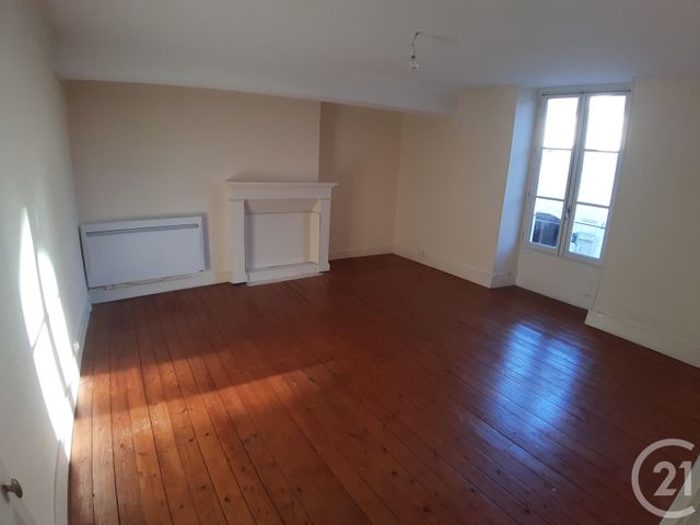 Appartement F4 à louer CLERY ST ANDRE