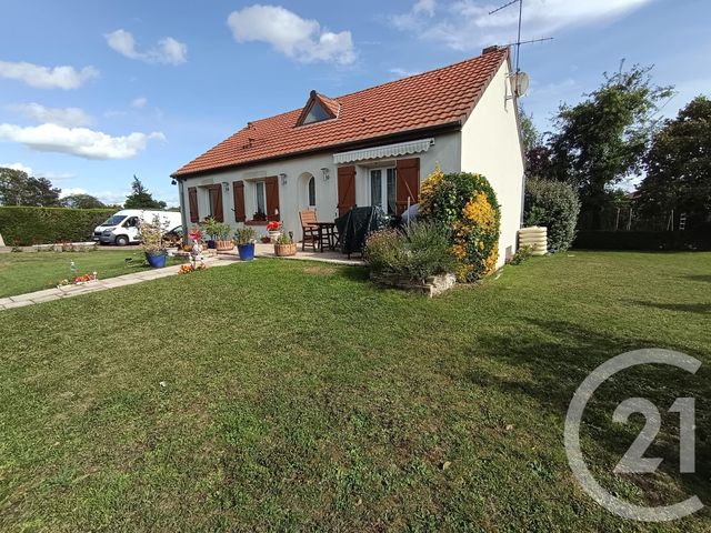 maison à vendre - 7 pièces - 131.0 m2 - MESSAS - 45 - CENTRE - Century 21 Néré Immobilier