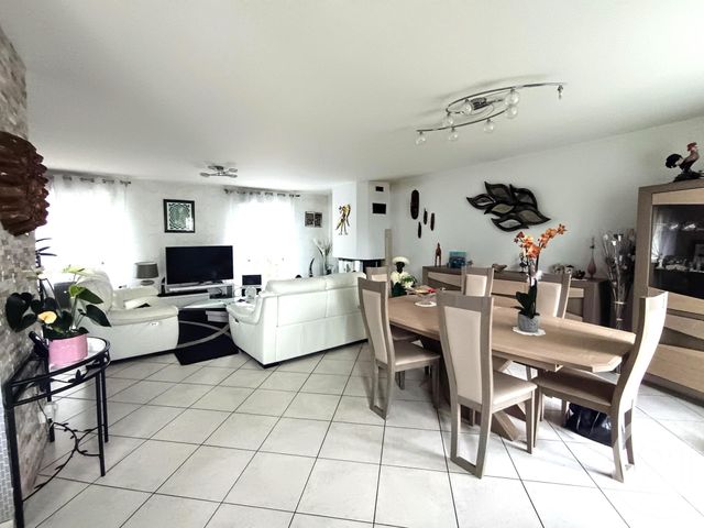 maison à vendre - 7 pièces - 131.0 m2 - MESSAS - 45 - CENTRE - Century 21 Néré Immobilier