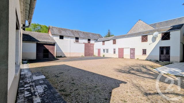 Afficher la photo en grand maison à vendre - 5 pièces - 122.0 m2 - LA FERTE ST CYR - 41 - CENTRE - Century 21 Néré Immobilier