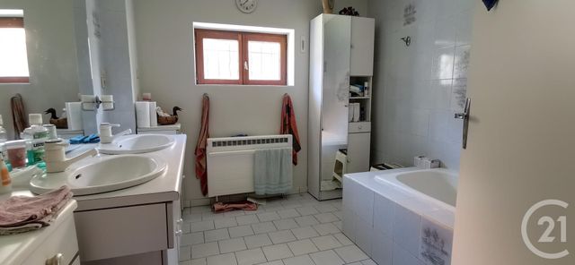 Afficher la photo en grand maison à vendre - 7 pièces - 167.22 m2 - LA FERTE ST CYR - 41 - CENTRE - Century 21 Néré Immobilier