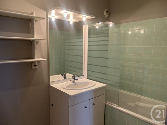 Appartement F2 à louer - 2 pièces - 40.42 m2 - BEAUGENCY - 45 - CENTRE - Century 21 Néré Immobilier