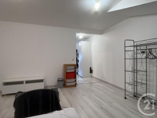 Appartement Studio à louer - 1 pièce - 33.8 m2 - BEAUGENCY - 45 - CENTRE - Century 21 Néré Immobilier