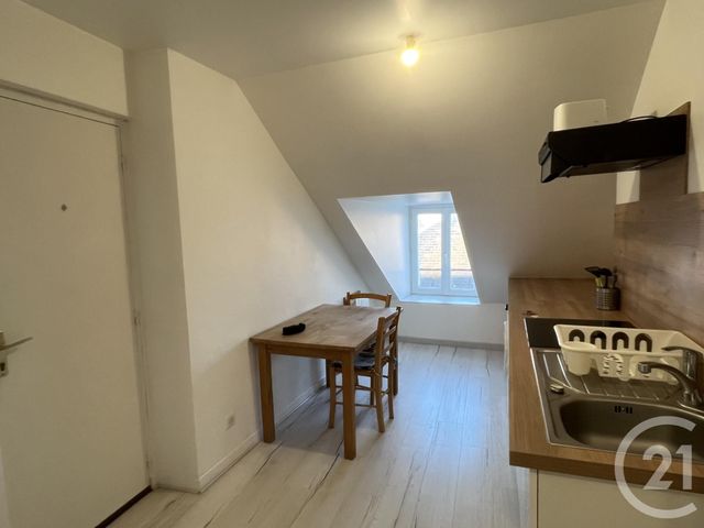 Appartement Studio à louer - 1 pièce - 33.8 m2 - BEAUGENCY - 45 - CENTRE - Century 21 Néré Immobilier