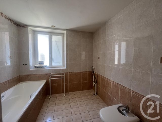 maison à vendre - 5 pièces - 172.65 m2 - MESSAS - 45 - CENTRE - Century 21 Néré Immobilier