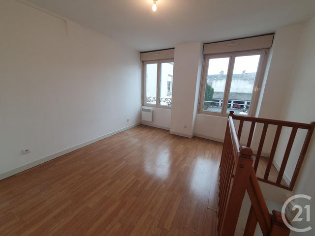 Appartement Duplex à louer - 2 pièces - 40.82 m2 - BEAUGENCY - 45 - CENTRE - Century 21 Néré Immobilier