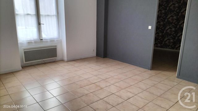 Appartement F2 à louer - 2 pièces - 49.83 m2 - BEAUGENCY - 45 - CENTRE - Century 21 Néré Immobilier