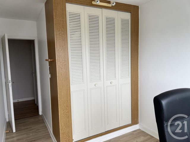 Appartement F3 à louer - 3 pièces - 62.0 m2 - BEAUGENCY - 45 - CENTRE - Century 21 Néré Immobilier