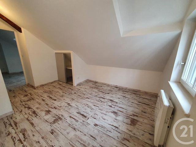 Appartement F2 à louer - 2 pièces - 53.4 m2 - BEAUGENCY - 45 - CENTRE - Century 21 Néré Immobilier