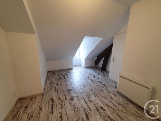 Appartement F2 à louer - 2 pièces - 53.4 m2 - BEAUGENCY - 45 - CENTRE - Century 21 Néré Immobilier