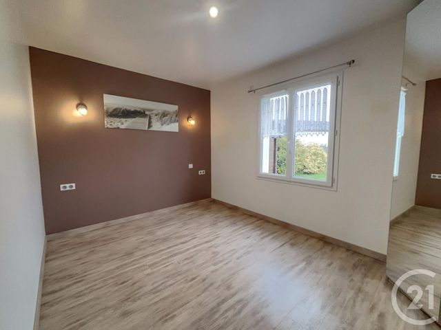 maison à louer - 4 pièces - 108.24 m2 - COULMIERS - 45 - CENTRE - Century 21 Néré Immobilier