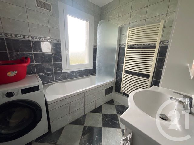 Appartement F3 à vendre - 3 pièces - 56.71 m2 - BEAUGENCY - 45 - CENTRE - Century 21 Néré Immobilier