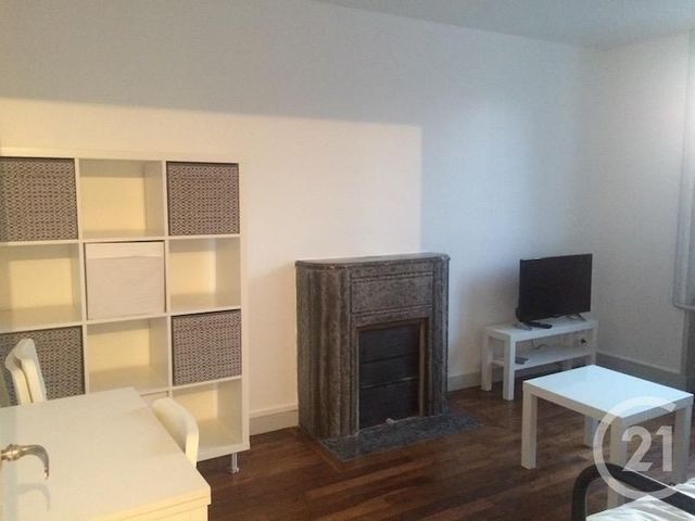 Appartement F2 bis à louer - 3 pièces - 47.0 m2 - BEAUGENCY - 45 - CENTRE - Century 21 Néré Immobilier