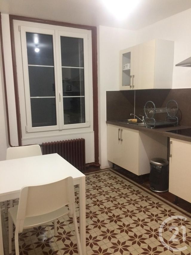 Appartement F2 bis à louer - 3 pièces - 47.0 m2 - BEAUGENCY - 45 - CENTRE - Century 21 Néré Immobilier