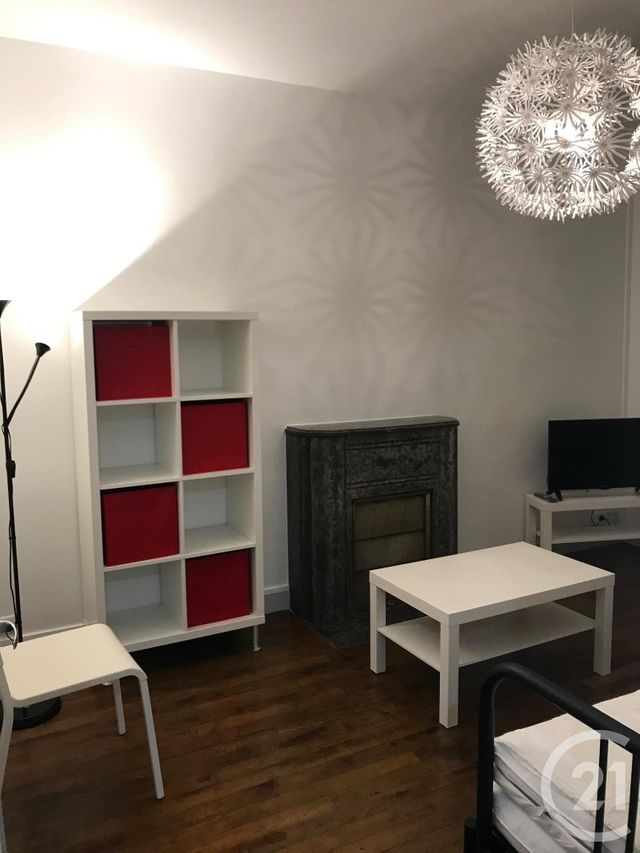 Appartement F3 à louer - 3 pièces - 47.0 m2 - BEAUGENCY - 45 - CENTRE - Century 21 Néré Immobilier