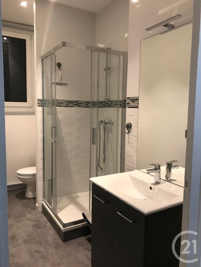 Appartement F3 à louer - 3 pièces - 47.0 m2 - BEAUGENCY - 45 - CENTRE - Century 21 Néré Immobilier
