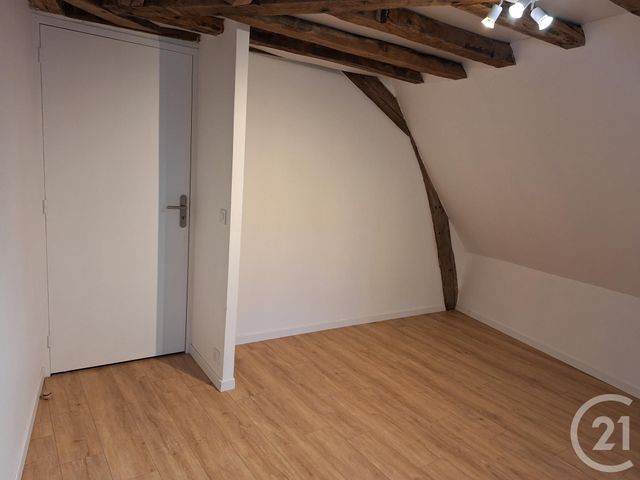 Appartement F3 à louer - 3 pièces - 68.6 m2 - BEAUGENCY - 45 - CENTRE - Century 21 Néré Immobilier