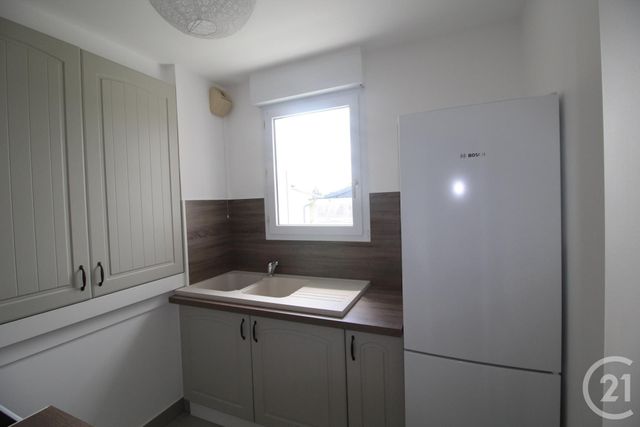 Appartement F1 à louer - 1 pièce - 30.8 m2 - BEAUGENCY - 45 - CENTRE - Century 21 Néré Immobilier