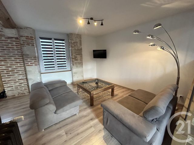 maison à louer - 4 pièces - 107.98 m2 - AVARAY - 41 - CENTRE - Century 21 Néré Immobilier