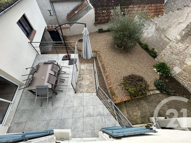 maison à louer - 4 pièces - 107.98 m2 - AVARAY - 41 - CENTRE - Century 21 Néré Immobilier