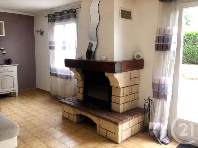 maison à louer - 3 pièces - 72.86 m2 - DRY - 45 - CENTRE - Century 21 Néré Immobilier