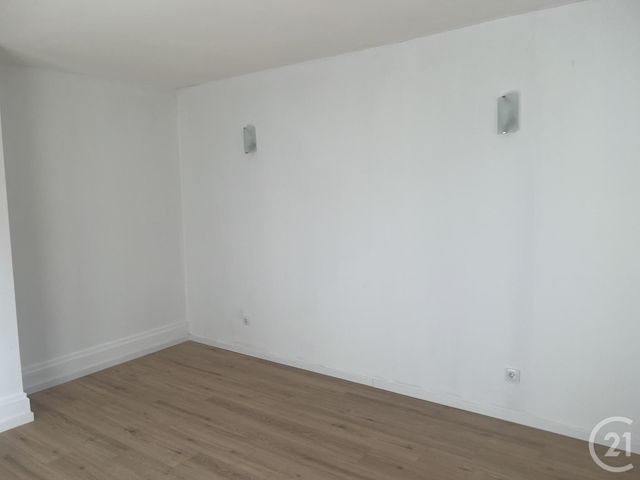 Appartement F2 à louer - 2 pièces - 42.0 m2 - BEAUGENCY - 45 - CENTRE - Century 21 Néré Immobilier