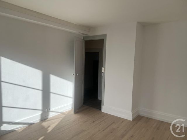 Appartement F2 à louer - 2 pièces - 42.0 m2 - BEAUGENCY - 45 - CENTRE - Century 21 Néré Immobilier