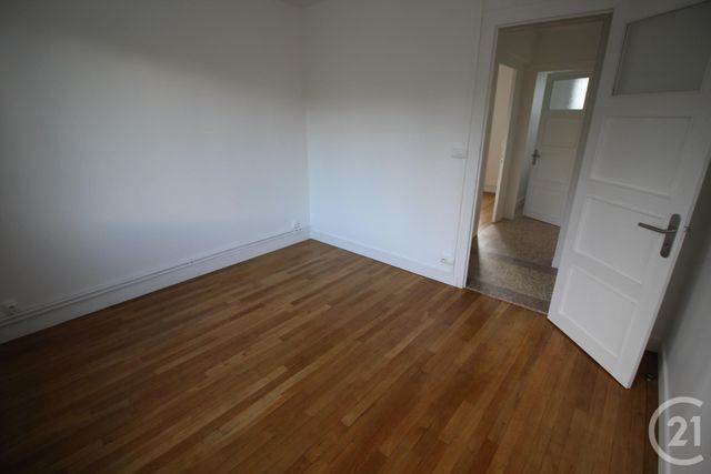 Appartement à louer - 3 pièces - 60.5 m2 - BEAUGENCY - 45 - CENTRE - Century 21 Néré Immobilier