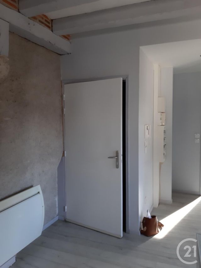Appartement F3 à louer - 4 pièces - 57.38 m2 - BEAUGENCY - 45 - CENTRE - Century 21 Néré Immobilier