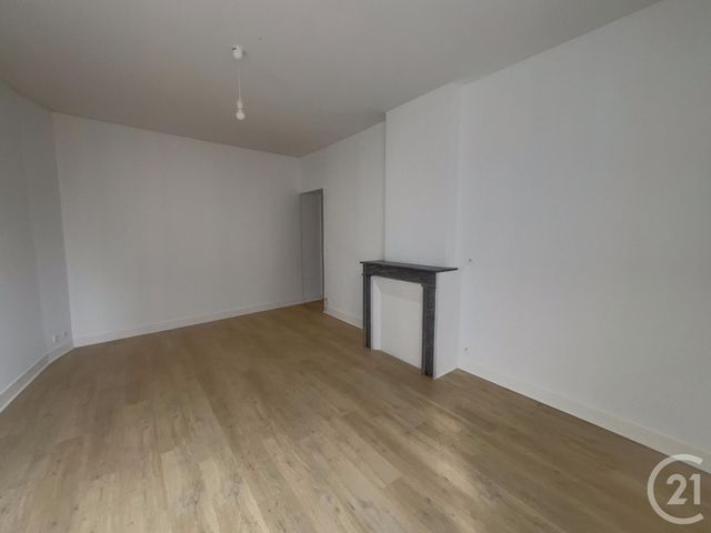 Appartement F2 à louer - 3 pièces - 66.0 m2 - CLERY ST ANDRE - 45 - CENTRE - Century 21 Néré Immobilier