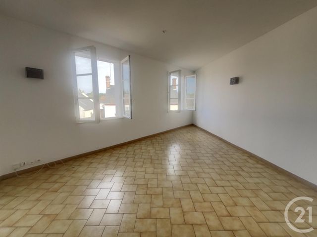 Appartement F2 à louer - 3 pièces - 66.0 m2 - CLERY ST ANDRE - 45 - CENTRE - Century 21 Néré Immobilier